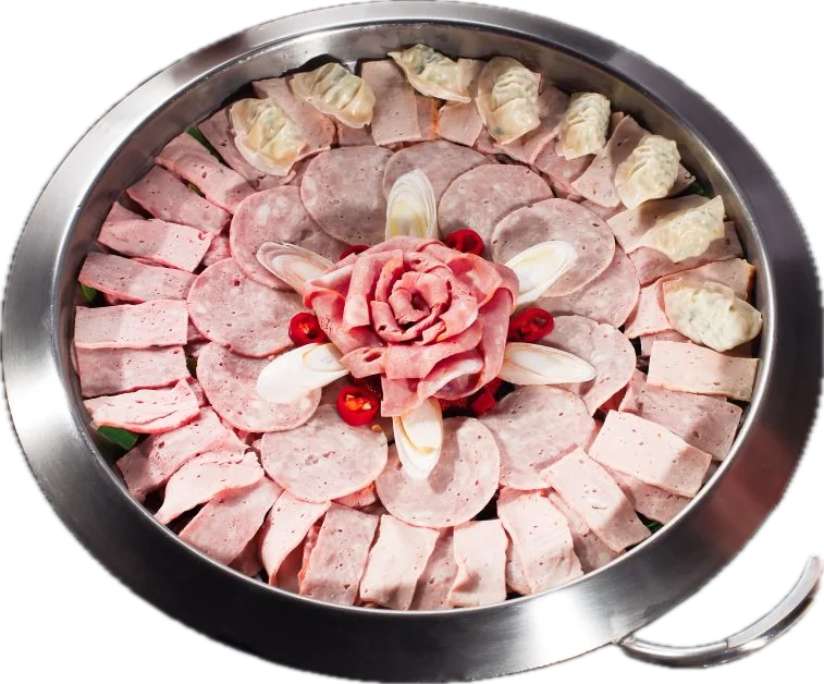 장미햄을 올린 고래부대찌개